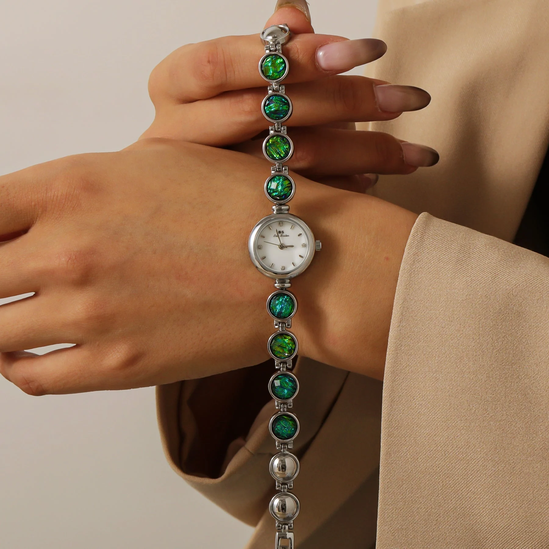 Emerald Vintage Watch - Image 8