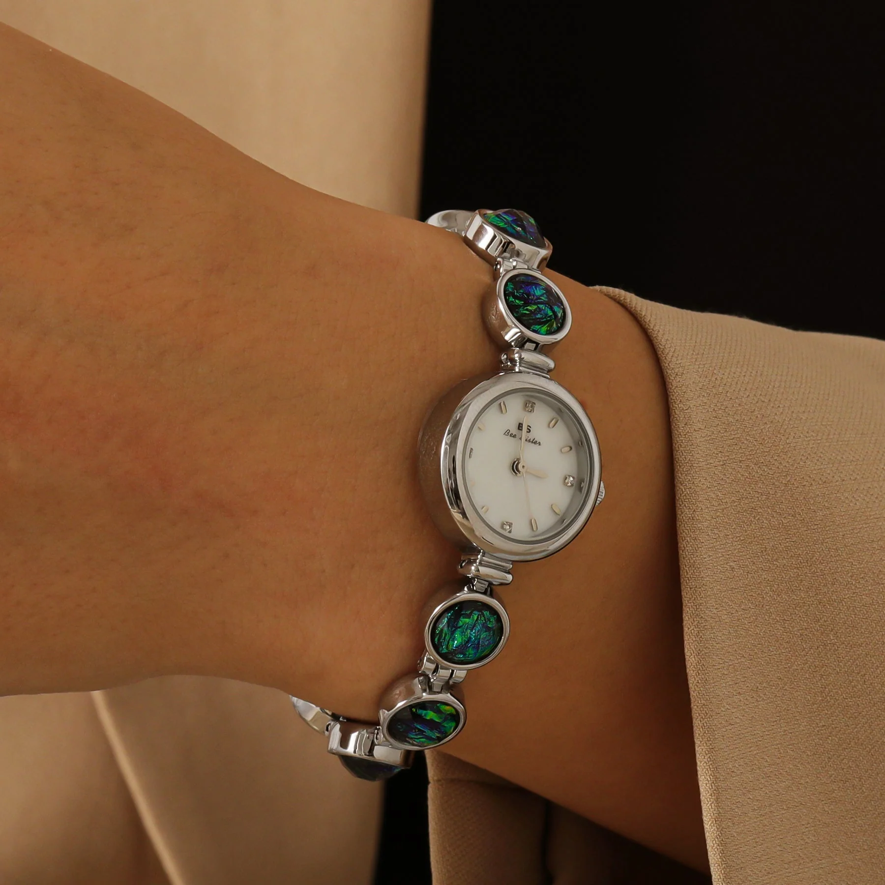 Emerald Vintage Watch - Image 9