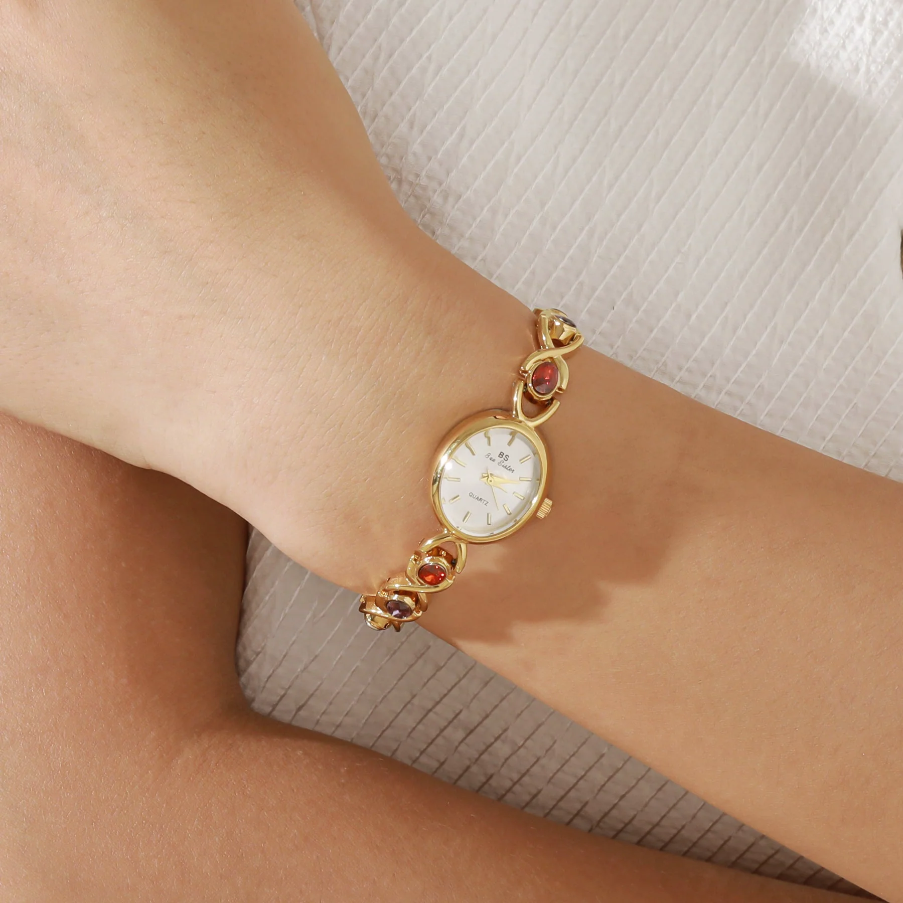Grace Vintage Watch - Image 4