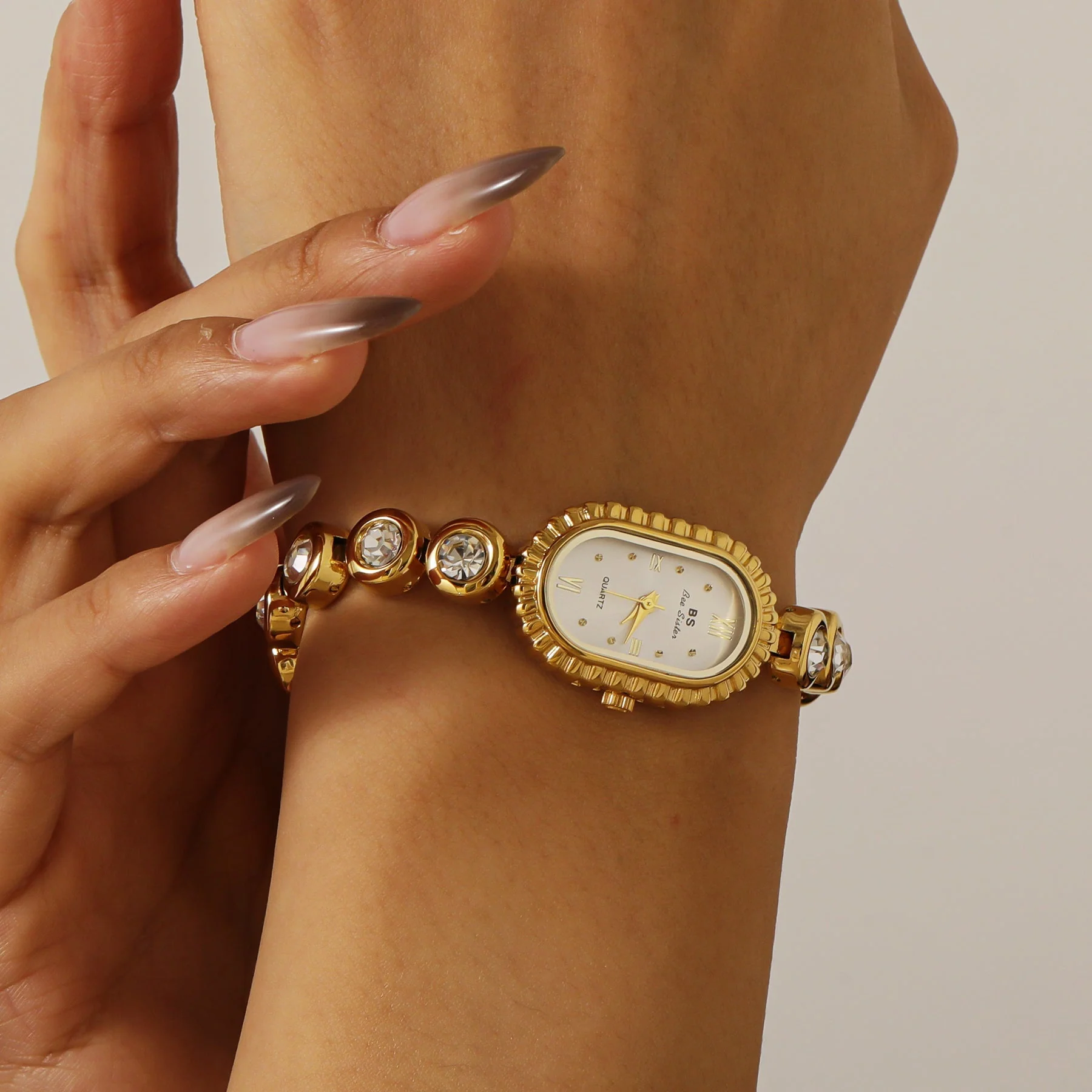 Hudson Dainty Vintage Watch - Image 5