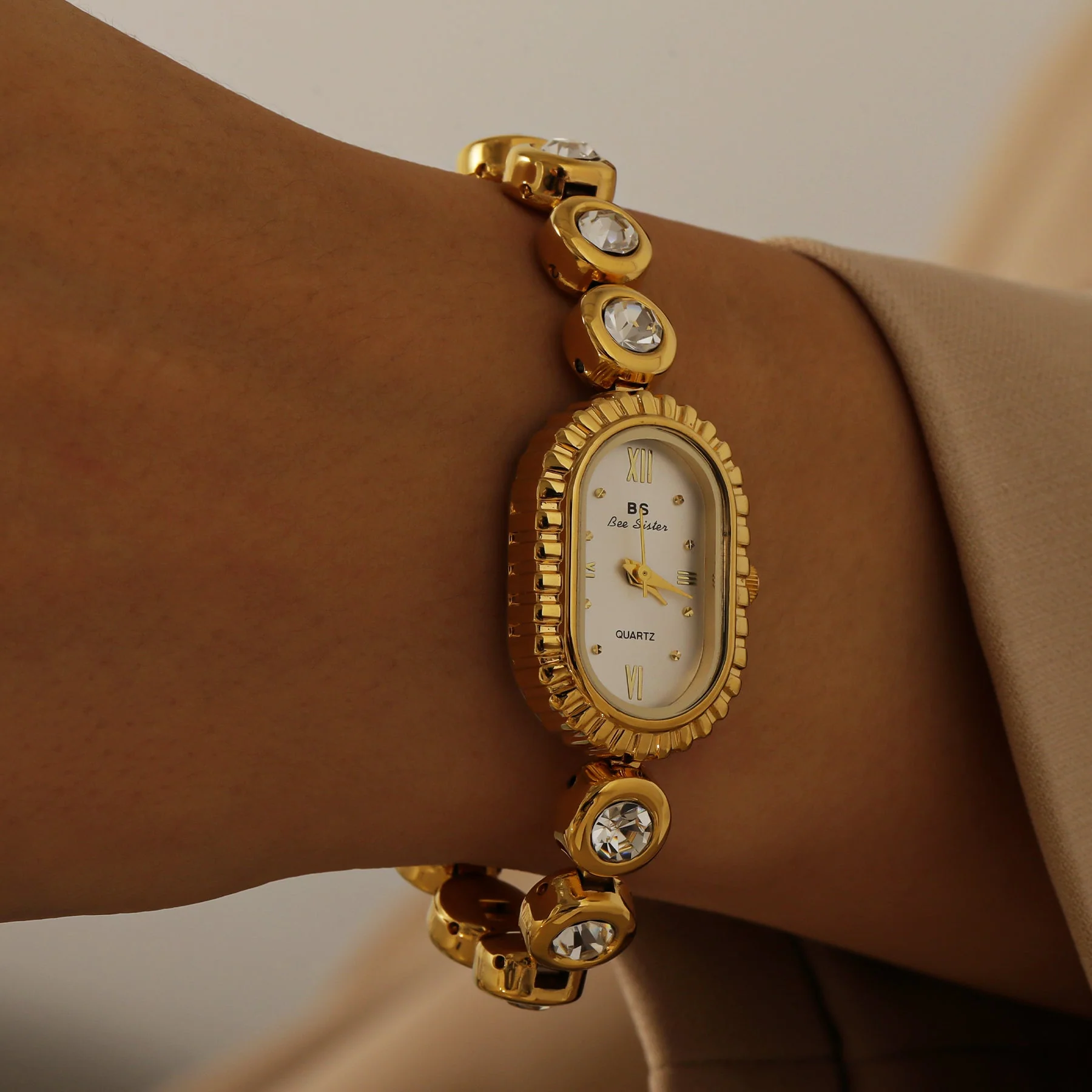 Hudson Dainty Vintage Watch - Image 6