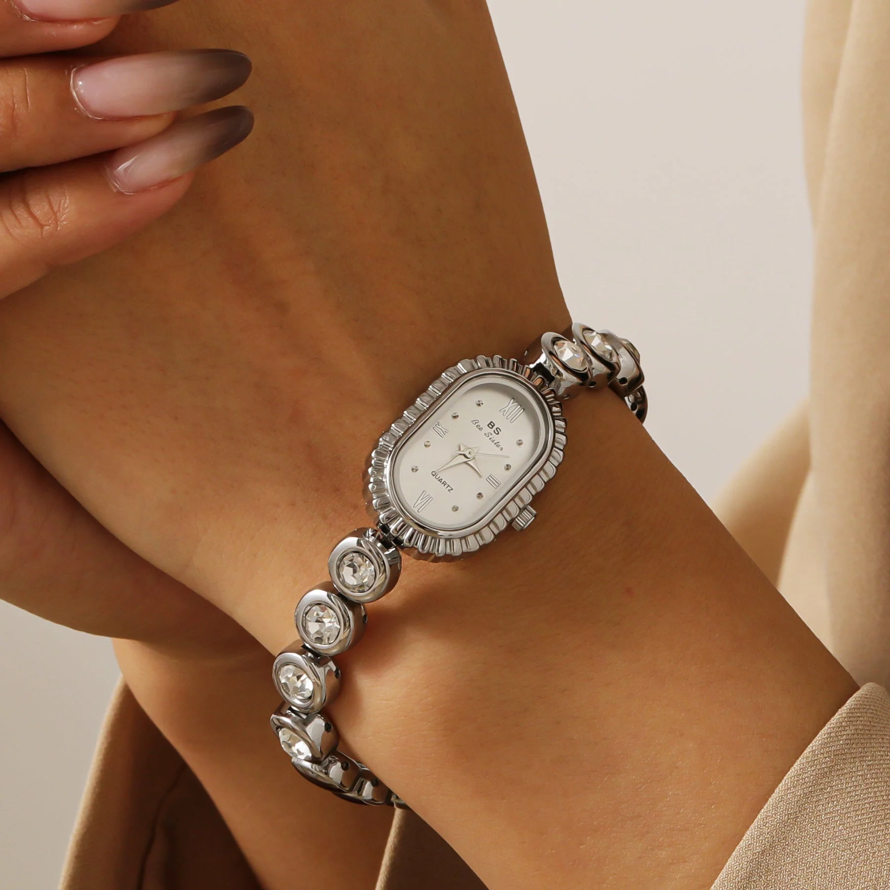 Hudson Dainty Vintage Watch - Image 9