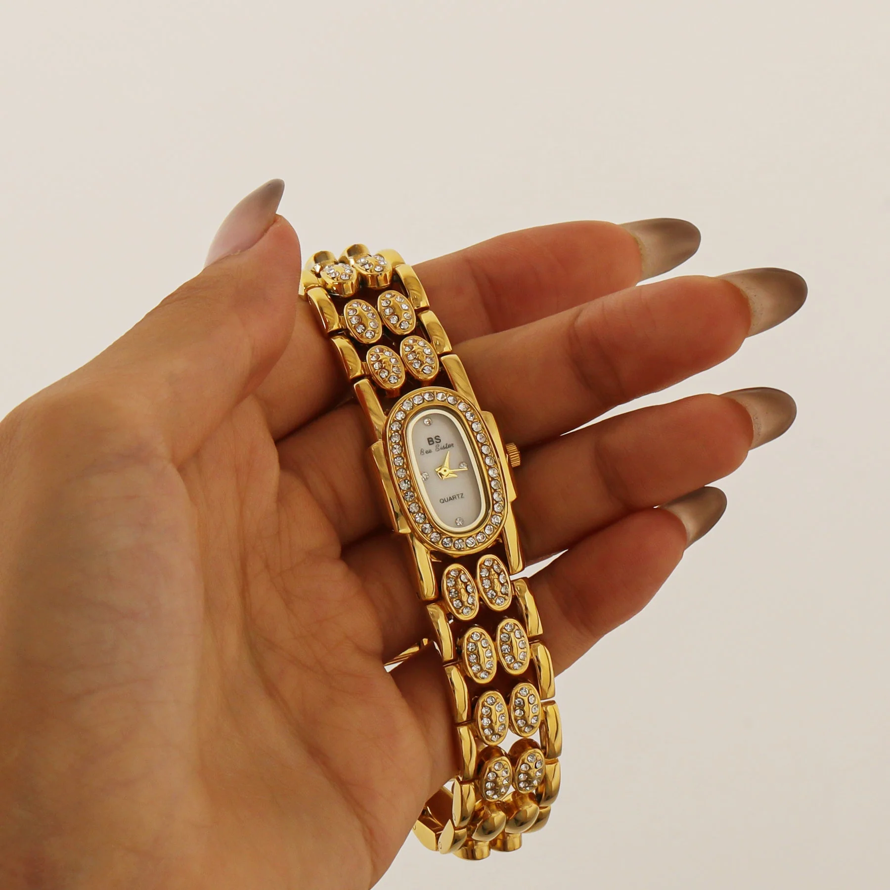 Voyager Vintage Watch - Image 3
